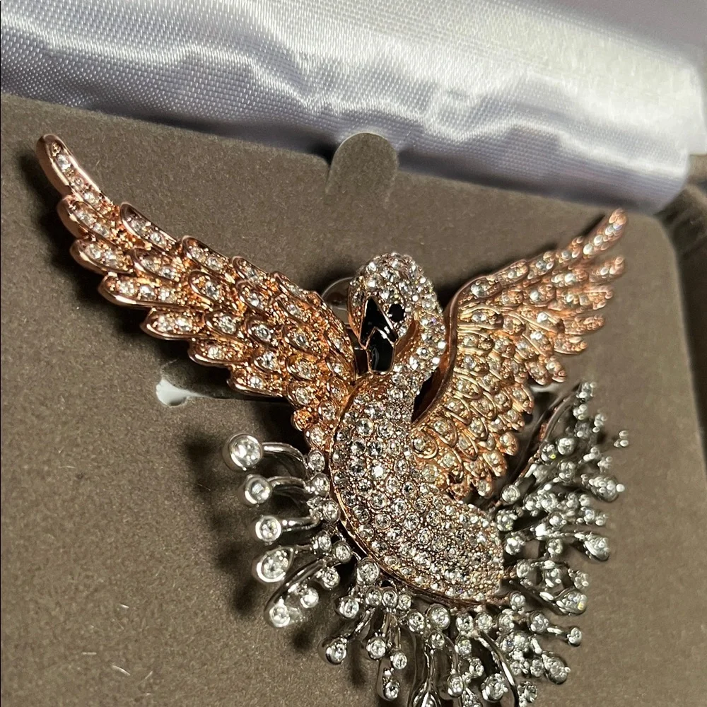 Nolan Miller Sparkling Swan Brooch Silver and rose gold colors - Picture 8 of 8